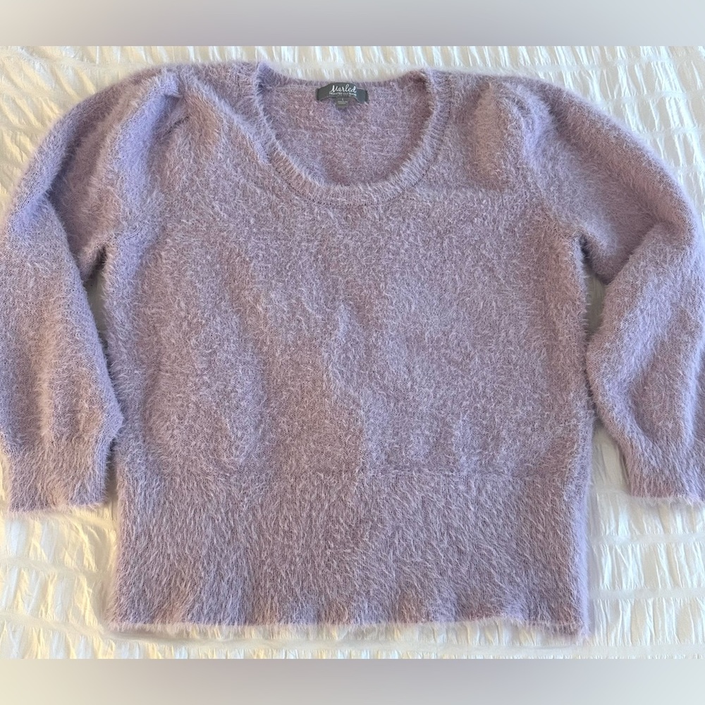 Light Spring Sweater - Picture 2 of 3